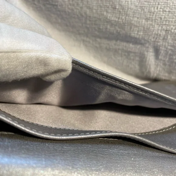 Chanel authentic vintage blk camellia long wallet with COA - Picture 12 of 14